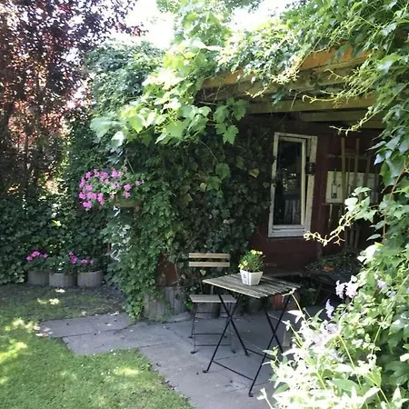 شقة Appealing In Vollerwiek